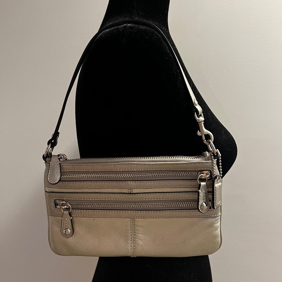 Coach Silver Leather Shoulder Bag - Picture 7 of 11